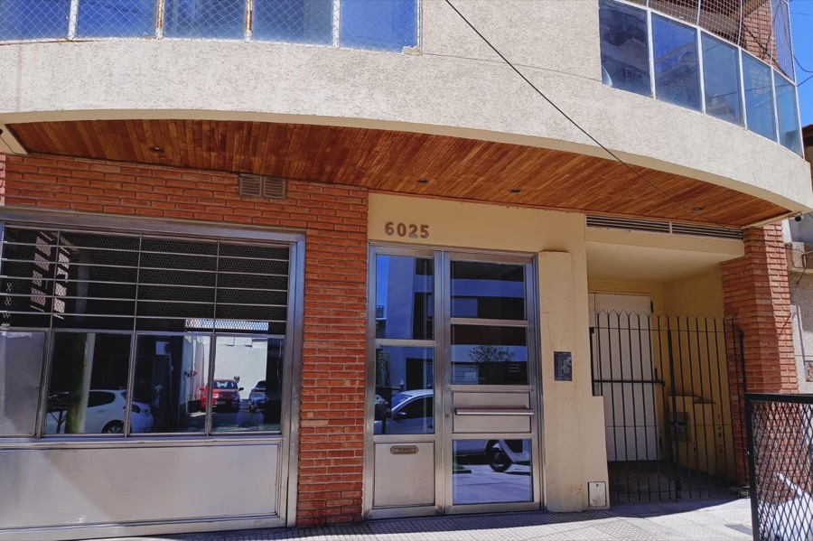 Departamento en Brandsen al 6000